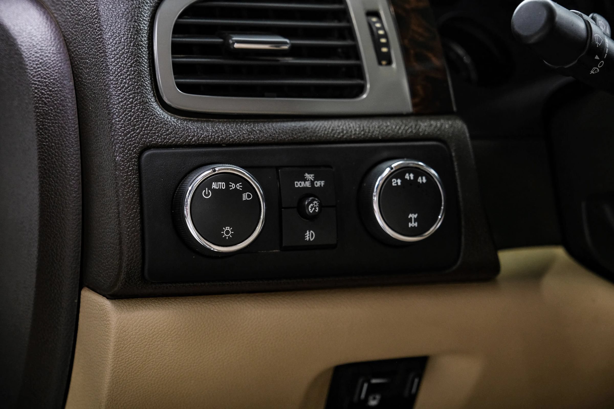Used 2012 GMC Sierra 3500 Denali AWD/4WD image 32