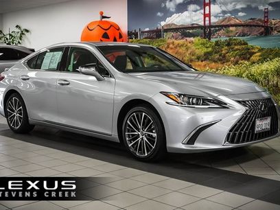 Certified 2025 Lexus ES 300h w/ Premium Package