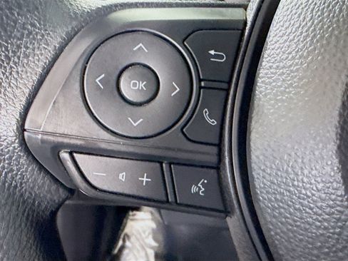 Used 2025 Toyota Corolla LE image 14