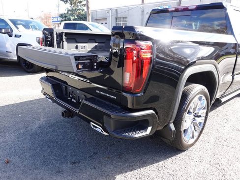 Used 2024 GMC Sierra 1500 Denali w/ Denali Reserve Package AWD/4WD image 34