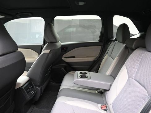 New 2026 Subaru Forester Premium AWD/4WD image 18