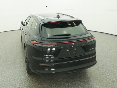 New 2026 Toyota Crown Signia image 9