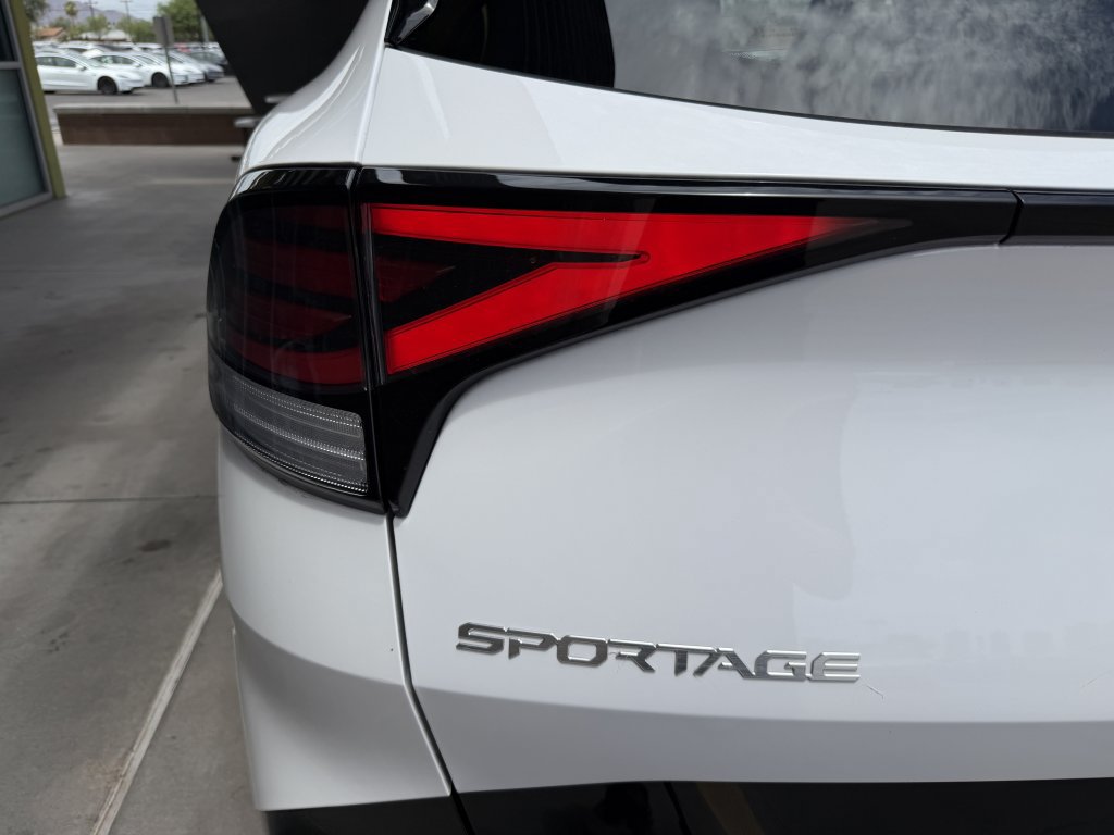 Used 2025 Kia Sportage SX FWD image 14