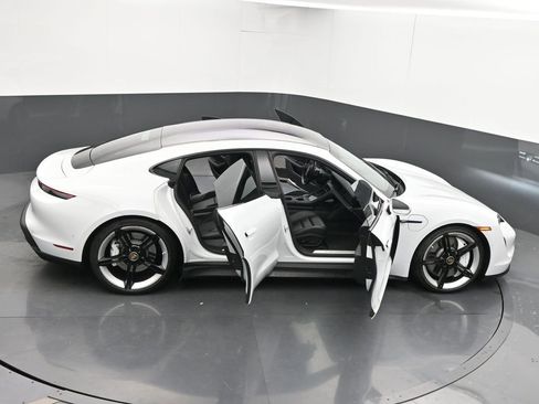 Used 2020 Porsche Taycan 4S image 69