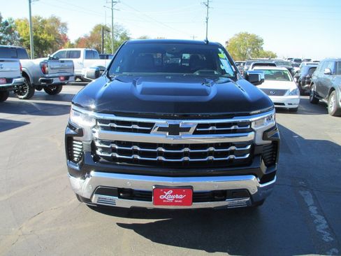 Certified 2022 Chevrolet Silverado 1500 LTZ w/ LTZ Premium Package image 11