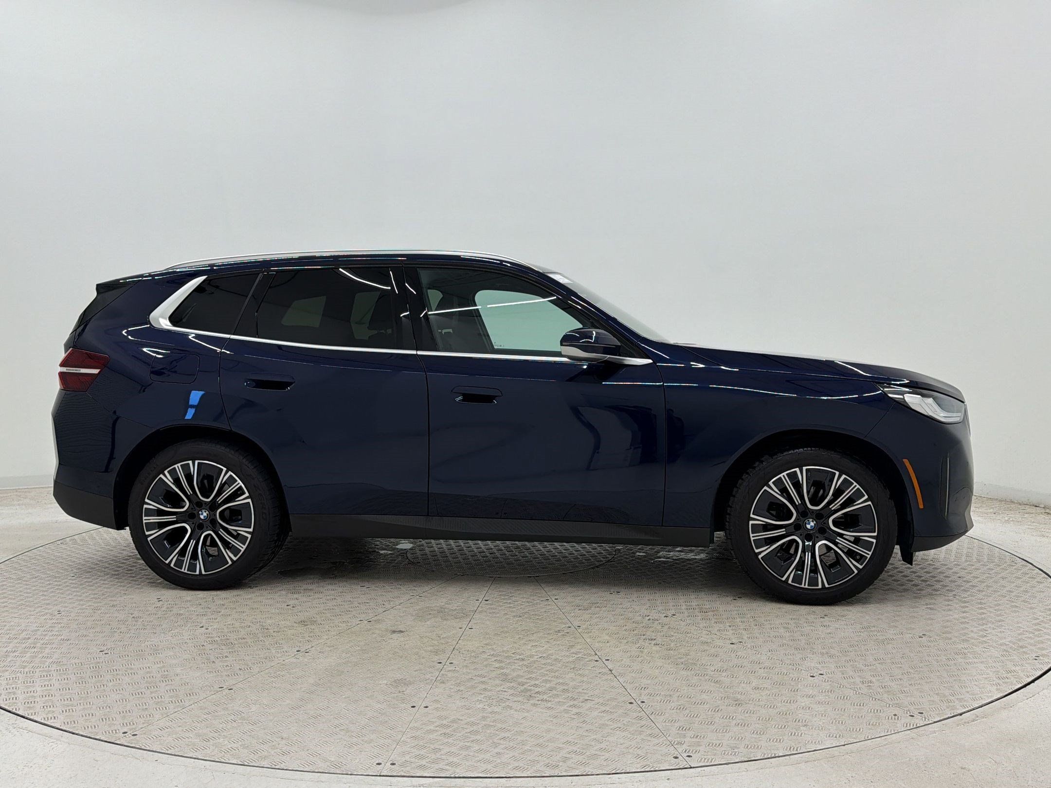 Used 2026 BMW X3 xDrive30i w/ Convenience Package AWD/4WD image 8