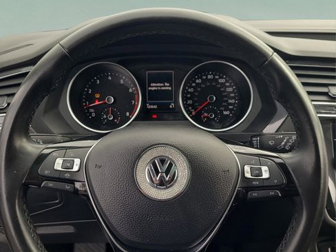 Used 2019 Volkswagen Tiguan SE image 22