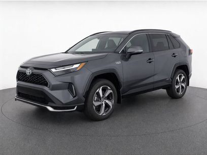 Used 2024 Toyota RAV4 SE w/ Weather & Moonroof Package