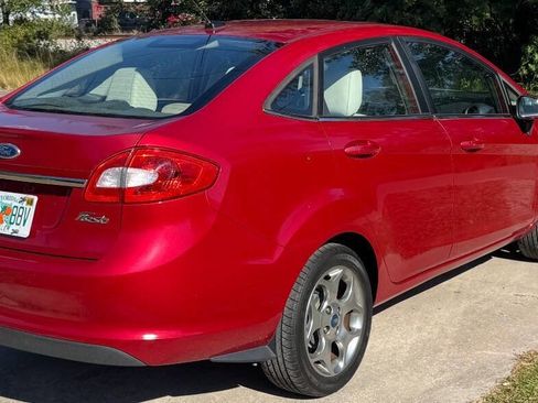 Used 2012 Ford Fiesta SEL image 5