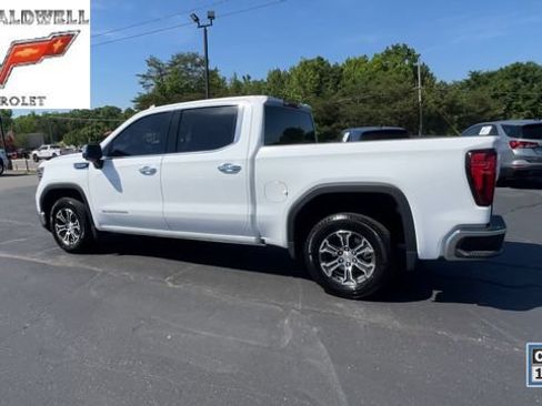 Certified 2025 GMC Sierra 1500 SLT RWD image 6