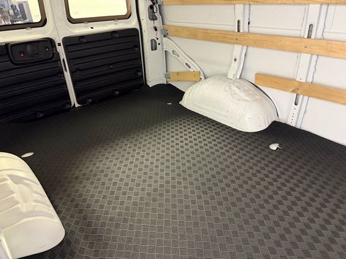 Used 2024 GMC Savana 2500 w/ Driver Convenience Package image 26