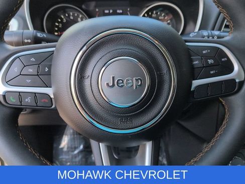 Used 2021 Jeep Compass Latitude AWD/4WD image 11