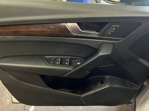 Used 2019 Audi Q5 2.0T Premium image 9