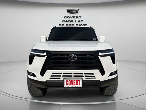 Used 2024 Lexus GX 550 550 Luxury w/ Accessory Package (Z1) image 3