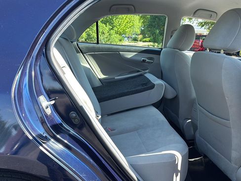 Used 2013 Toyota Corolla LE FWD image 17