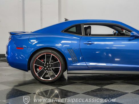 Used 2013 Chevrolet Camaro LT w/ Hot Wheels Special Edition RWD image 29