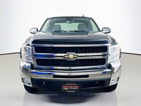 Used 2007 Chevrolet Silverado 2500 LT w/ 1LT Convenience Package image 4