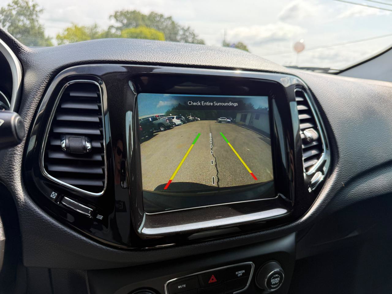 Used 2018 Jeep Compass Limited w/ Navigation Group FWD image 40