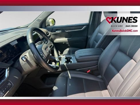 Used 2024 GMC Acadia Elevation AWD/4WD image 21