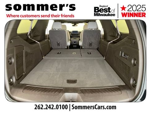Used 2022 Chevrolet Suburban LT w/ LT Signature Plus Package AWD/4WD image 29