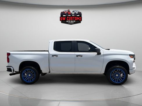 Used 2024 Chevrolet Silverado 1500 Custom w/ Rally Edition AWD/4WD image 8
