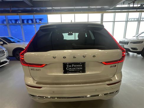 Certified 2023 Volvo XC60 B5 Ultimate w/ Climate Package image 3