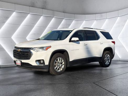 Used 2018 Chevrolet Traverse LT image 1