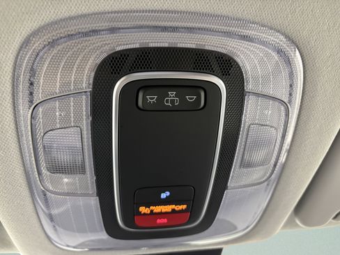 Used 2025 Hyundai Kona SEL image 30