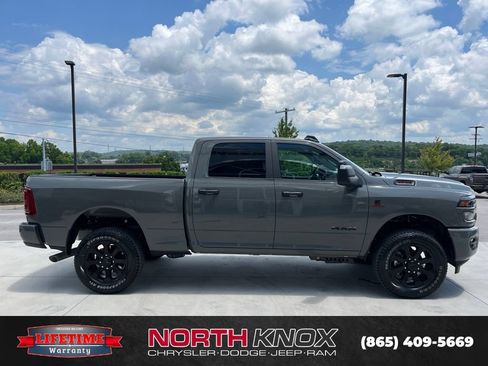 New 2026 RAM 2500 Big Horn AWD/4WD image 22