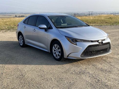 Used 2022 Toyota Corolla LE image 21