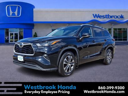 Used 2023 Toyota Highlander XLE