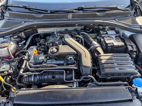 Used 2025 Volkswagen Jetta SE FWD image 15