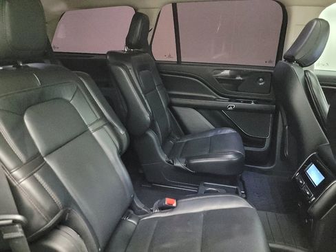 Used 2021 Lincoln Aviator Reserve RWD image 19