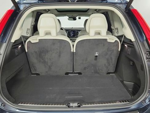 Used 2025 Volvo XC90 B6 Ultra w/ Protection Package Premier AWD/4WD image 40