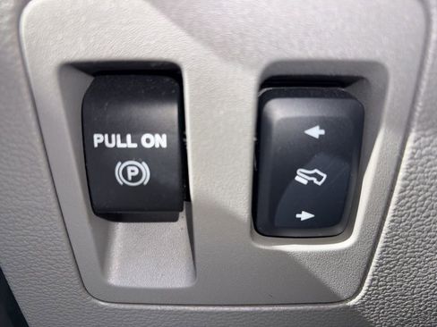 Used 2017 Ford F150 XLT w/ Equipment Group 302A Luxury image 15