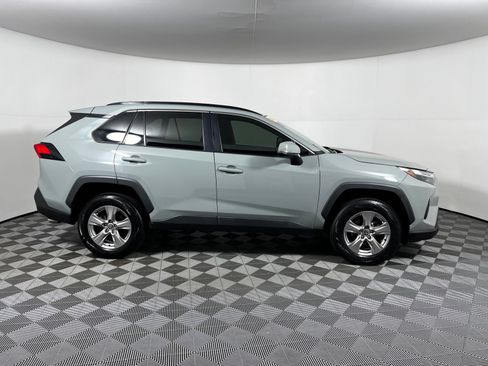 Certified 2022 Toyota RAV4 XLE FWD image 4