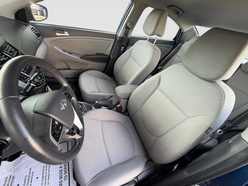 Used 2016 Hyundai Accent SE w/ Option Group 03 FWD image 13