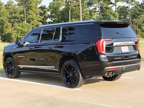 Used 2023 GMC Yukon XL Denali AWD/4WD image 6