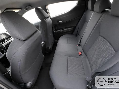 Used 2018 Toyota C-HR XLE FWD image 12