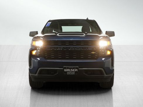 Used 2020 Chevrolet Silverado 1500 Custom w/ Custom Value Package image 8