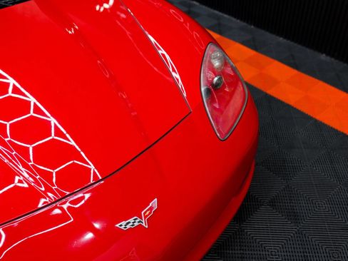 Used 2007 Chevrolet Corvette Coupe w/ Preferred Equipment Group RWD image 8