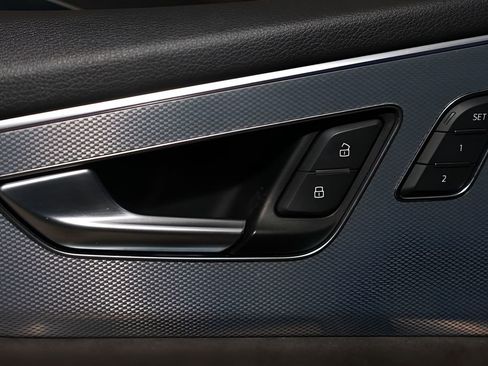 Used 2021 Audi SQ8 Premium Plus w/ SQ8 Black Optic Package image 27