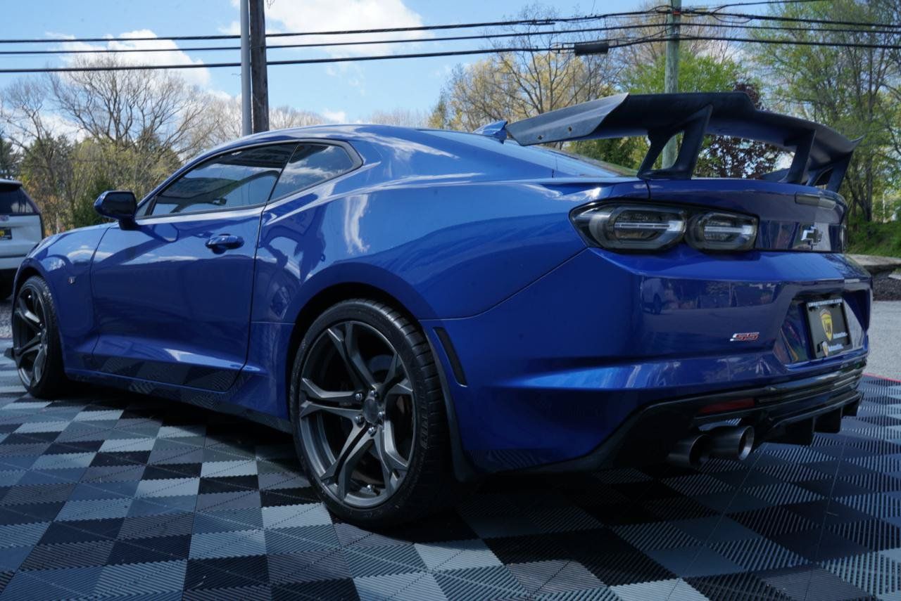 Used 2020 Chevrolet Camaro SS RWD image 10