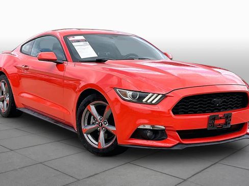 Used 2015 Ford Mustang Coupe w/ Equipment Group 051A RWD image 3
