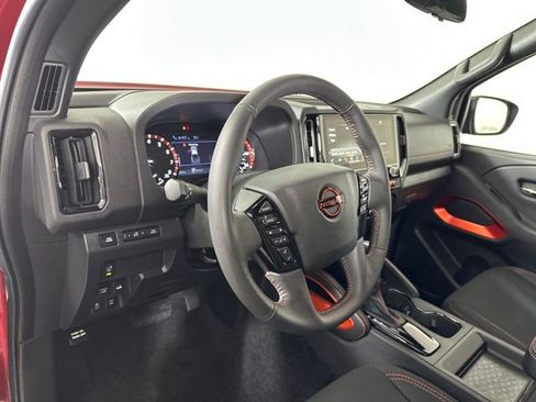 Certified 2025 Nissan Frontier PRO-4X image 13