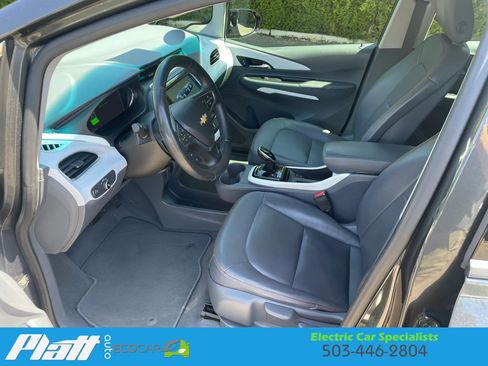 Used 2017 Chevrolet Bolt Premier w/ Driver Confidence II Package FWD image 22