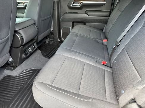 Used 2024 Chevrolet Silverado 1500 LT RWD image 17