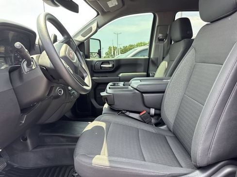 Used 2025 GMC Sierra 2500 Pro AWD/4WD image 11