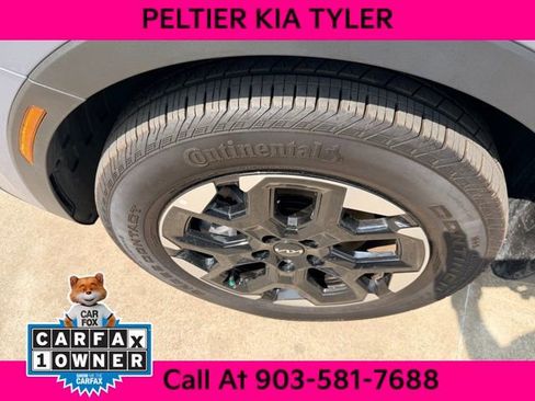 Certified 2025 Kia Sorento S w/ Panoramic Sunroof Package FWD image 5