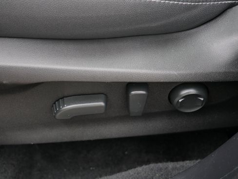 Used 2019 Subaru Forester Premium AWD/4WD image 19